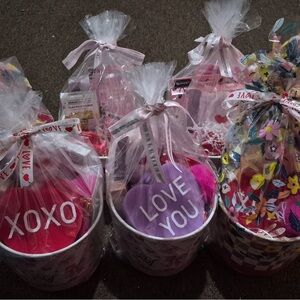 XOXO and Love You Gift Buckets - Pink and Red
